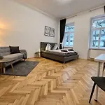 Little Cozy Residence - Enjoy Viennas Summer Season
